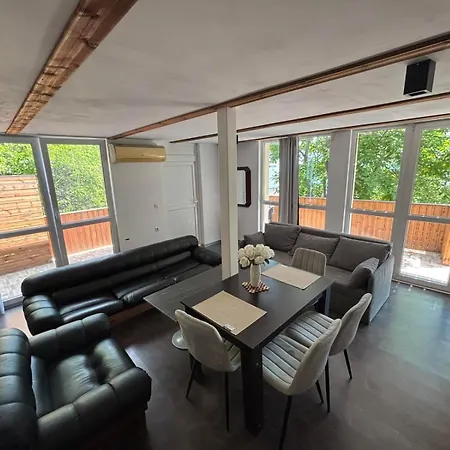 Дом отдыха House Cabacum Золотые Пески