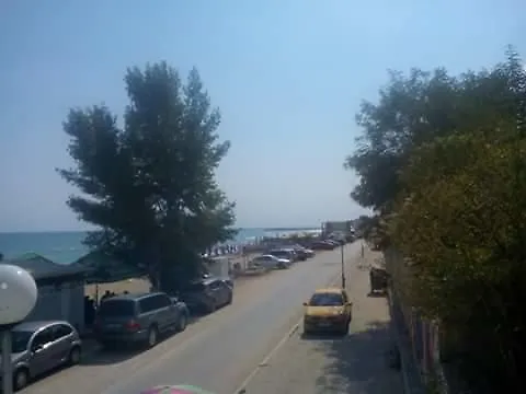 Beach House Cabacum بيت للعطل *