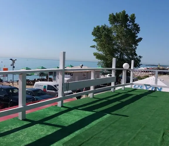 Beach House Cabacum غولدن ساندز